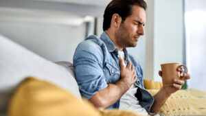 Read more about the article Chest Pain: Heart Problem or Acid Reflux? How Doctors Diagnose It